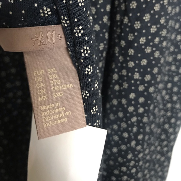 Brand new H&M+ dark blue patterned jersey . - Picture 5 of 5